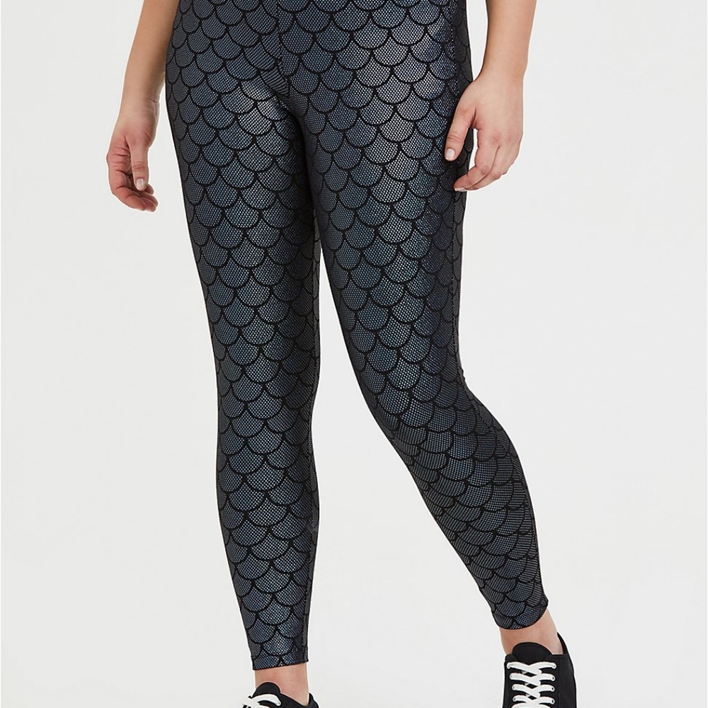 Torrid mermaid iridescent leggings
